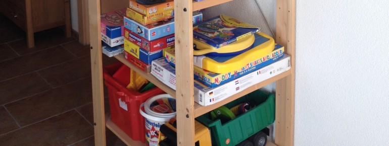 library and games's corner