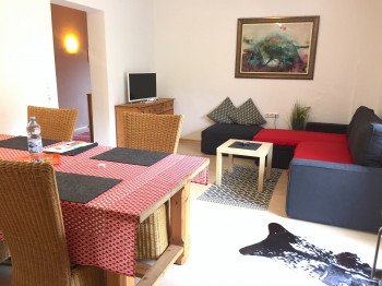 Appartement-Haus-Bambi-Ellmau-Kirchbichl-49-Appartement-5-Wohnzimmer