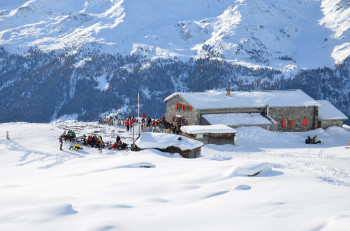 Cabane Bella Tola
