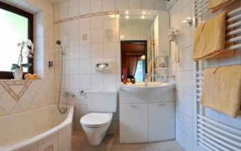 Bathroom with a bathtube