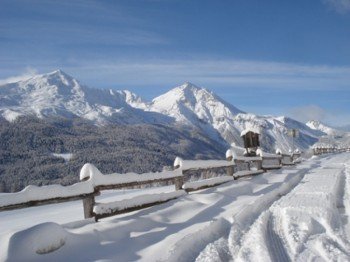 Sun terrace Lü at 2000 m