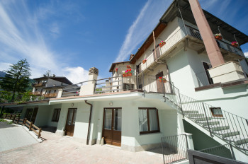 Back view - studios