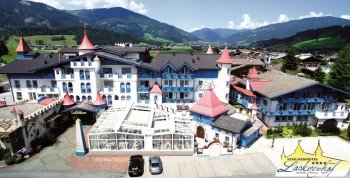 Front View Hotel Lacknerhof