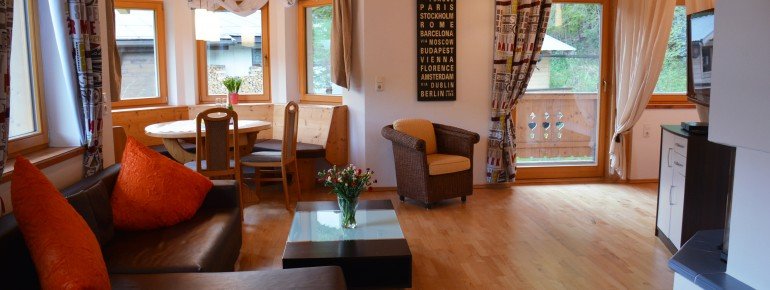 Wohnzimmer im Apartment Carina