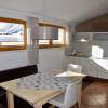 Helles Luxus-Loft mit Stil