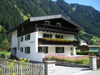 Ahnenhöfl im Sommer