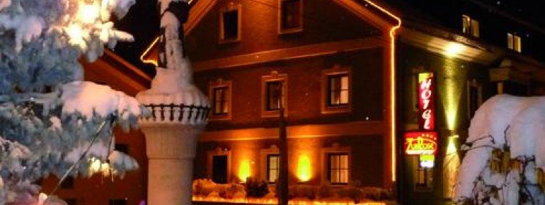 Winterfassade Hotel Zur Rose