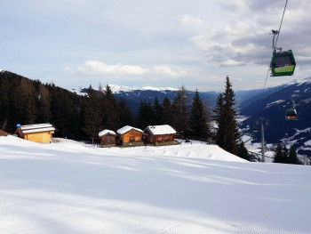 Hütte direkt an der Skipiste