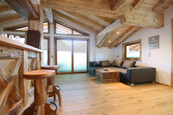 Wohnraum mit Sofa