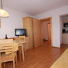 Apartment 2: Wohnraum
