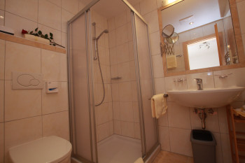 Apartment 3: DU/WC