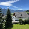 Appartement Fernblick und Dorfblick: Südbalkon mit Blick auf den Garten