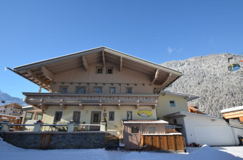 Apart Sonja MAyrhofen