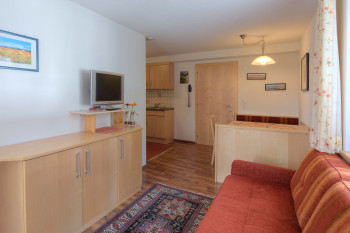 Wohnzimmer App. 3