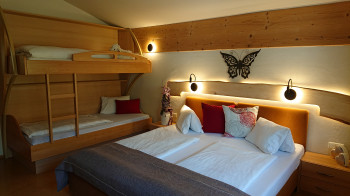 Schlafzimmer1