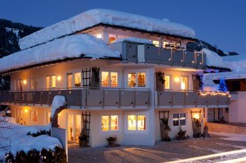 Hausansicht Winter