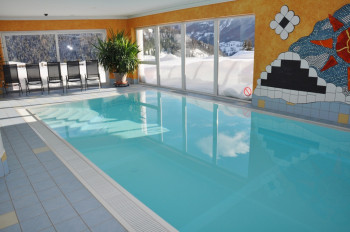 Hallenbad im Winter