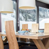 Gemütliches Wohn-Esszimmer mit fantastischer Aussicht