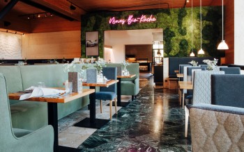 Restaurant mit Buffetbereich