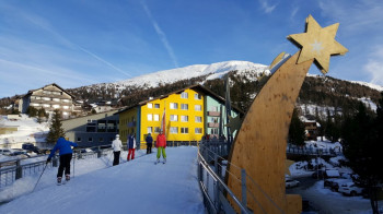 Von der Piste direkt zum Hotel, im Basekamp ist dies kein Problem.