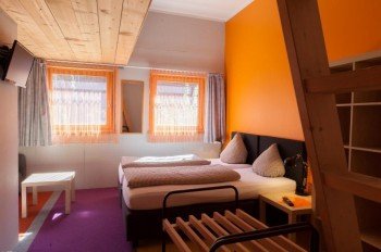 Familienzimmer mit Hochschlafebene