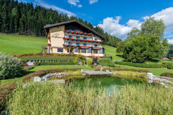 Das Berghotel im Sommer
