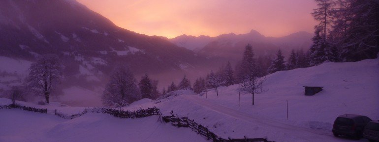 Morgendämmerung am Maurachgut - Blick auf die Hohe Tauern