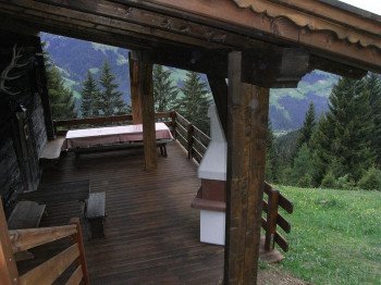 überdachte Terrasse