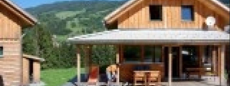 Chalet im Sommer