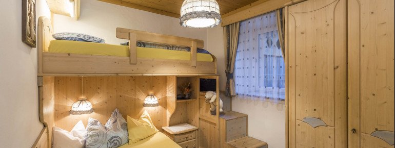 Jugendzimmer Apartment MARION Cesa Rabanser St.Ulrich/Gröden Dolomiten Südtirol