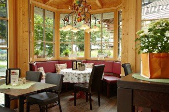 freundliches Ambiente im Wintergarten