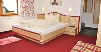 Zimmer oder Ferienwohnung 8-14 Personen