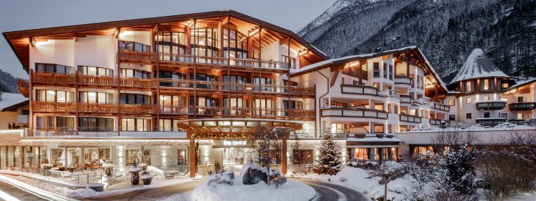 Hotelansicht DAS CENTRAL in Sölden