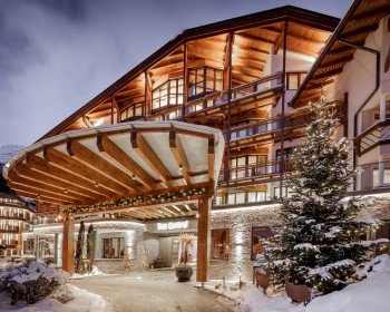 Hotelansicht DAS CENTRAL in Sölden