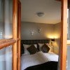 Gemuetliches Schlafzimmer im Erdgeschoss