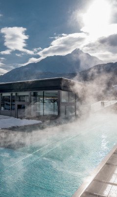Infitity Pool die berge lifestyle hotel Sölden