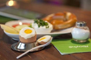 Reichhaltiges Frühstücksbuffet