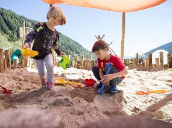 Sandspielplatz am Hotel