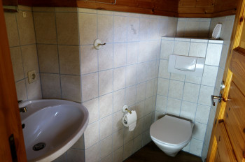 Separates Gäste-WC