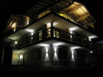 Alpenchalet-Zillertal bei Nacht