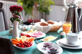 Frühstück zu buchbar