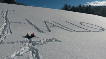 HALLO