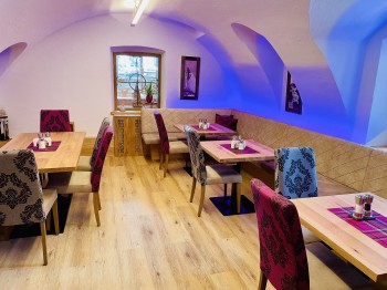 Im Bauernhaus - Gastraum unser Gewölbe