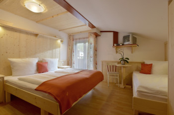 Doppelzimmer Nr. 7 bzw. Dreibettzimmer