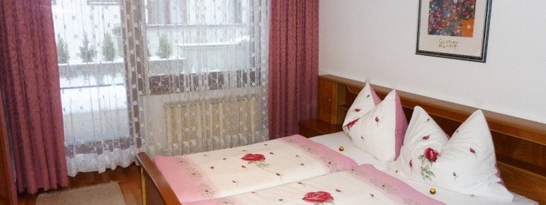 - DOPPELBETTZIMMER -