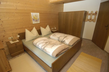 Schlafzimmer mit 1 Doppelbett