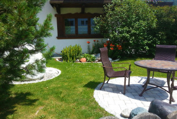 Garten im Ferienhaus Aurora