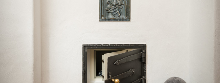 Kaminofen mit Safe