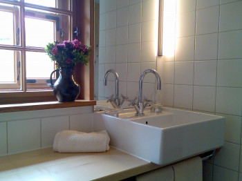 Badezimmer mit Fußbodenheizung