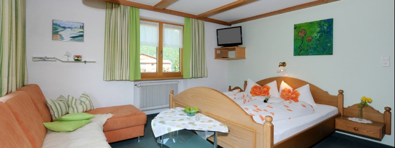 Doppelzimmer mit Balkon